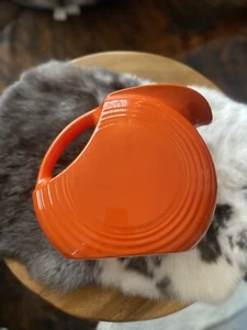 VINTAGE FIESTAWARE ORANGE DISC PITCHER - Foto 1 di 4
