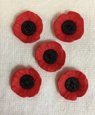 5 x 2 hole Poppy Buttons, 1in - Image 1 of 4