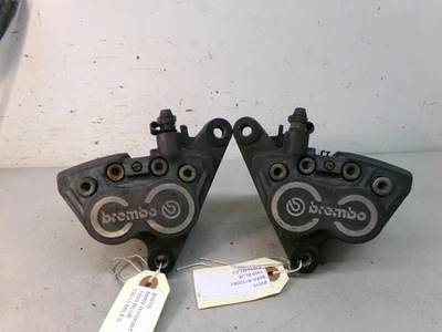 Пара суппортов переднего тормоза Brembo для BMW R1100RT 1996 - 2001 BW15 - Изображение 1 из 4