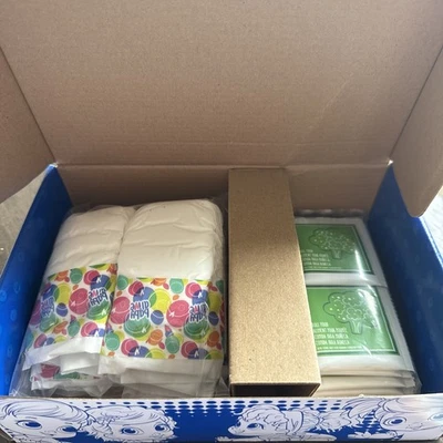 Baby Alive Doll Refil Accessories..(10) Pks of Food..(5) Diapers..(1) Spoon..New - Image 1 of 3