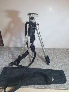 Velbon Delta Travel Tripod with PH-237Q Head and Quick Release Plate max h 49" - Picture 1 of 5