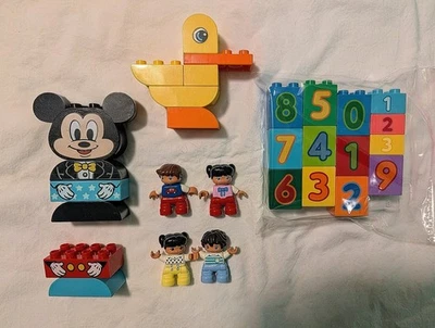  Lego Duplo Lot with People - Image 1 of 4