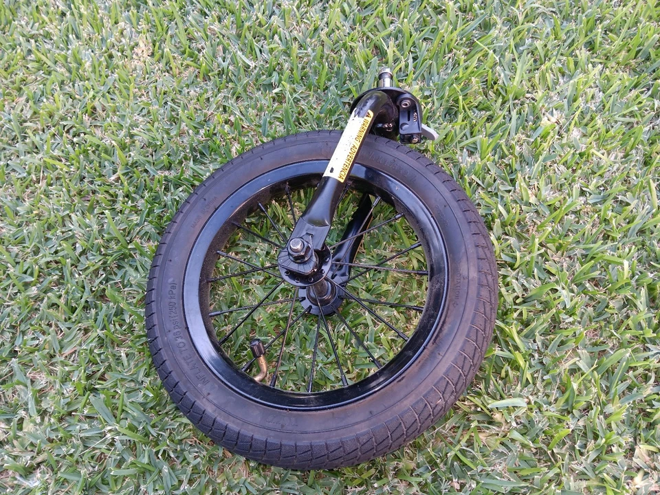 Rueda delantera y horquilla de 12" para sistema de viaje EXPEDITION DLX Foto 1 de 4