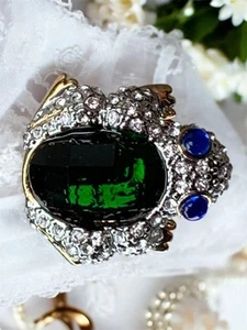 Carolee Green Frog Pin Faceted Glass Clear Rhinestone Pavé Blue Glass Eyes B.A.B - Picture 1 of 20