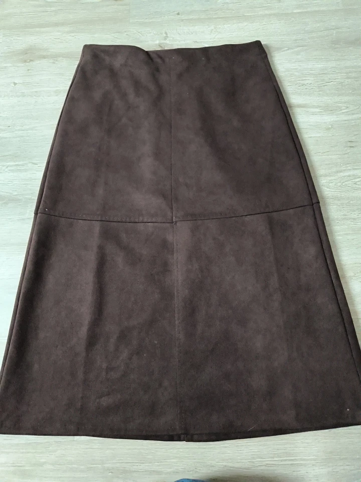 Max Studio Damen  Rock Gr 42/40 Wildlederlook  - Bild 1 von 4