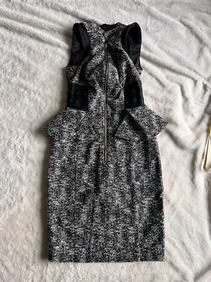 Mini Vestido BeBe Negro Bodycon Súper Avanzado Talla 4 Cremallera Completa Frontal Foto 1 de 4