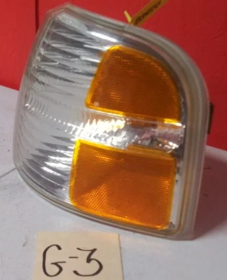 Ford Expedition 1997-2002 lado izquierdo luz de estacionamiento intermitente OEM F75Z-13200-AC Foto 1 de 2