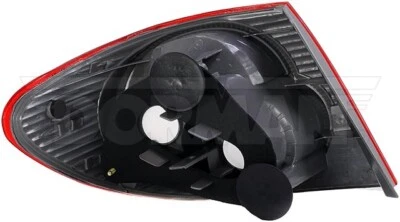 Conjunto de luces traseras Dorman 1611716 para Toyota Corolla Matrix 2005-2008 Foto 1 de 4