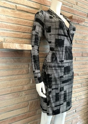 Vestido envolvente elástico pequeño Kamalikulture Foto 1 de 4