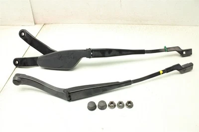 2015 Mercedes-Benz AMG C63 Coupe Windshield Wiper Arm Set Arms  - Image 1 of 4