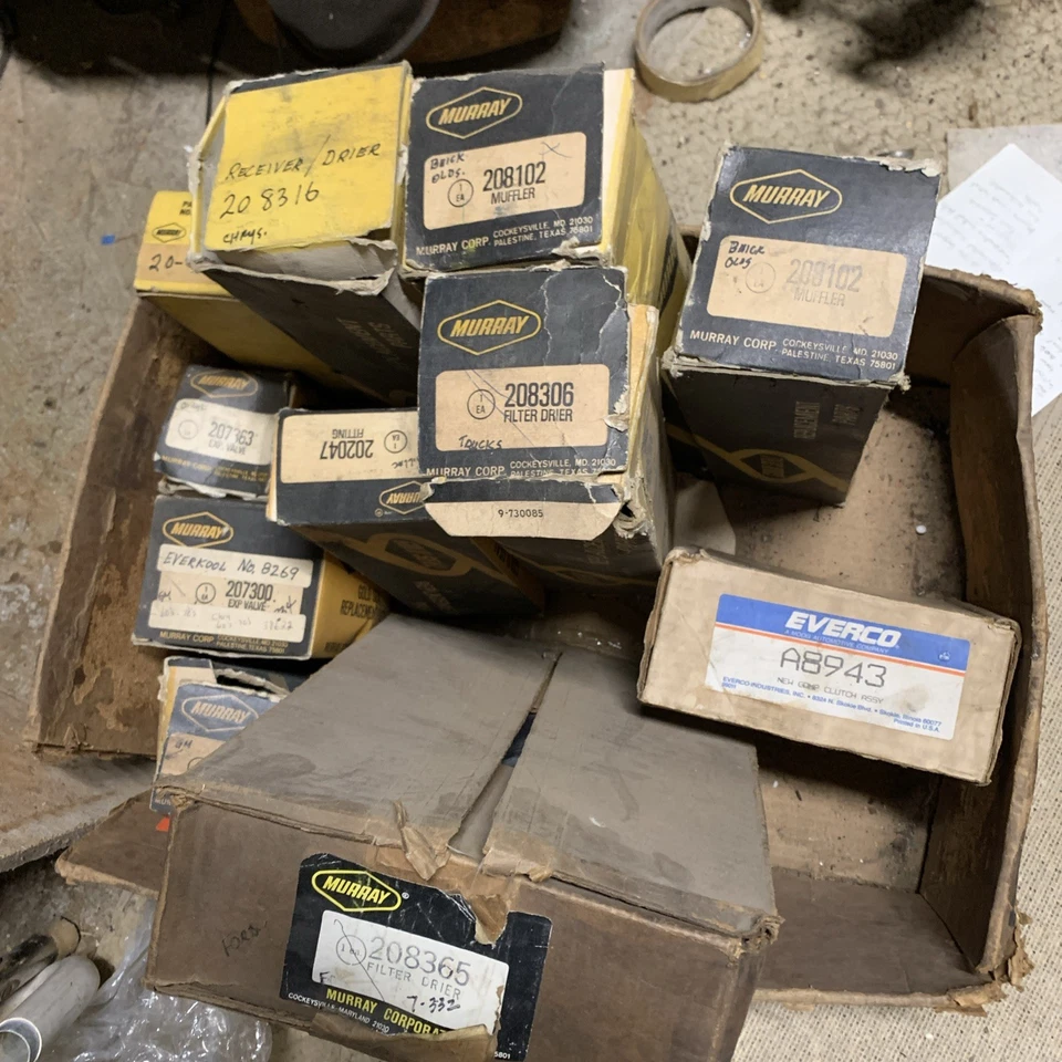 Piezas de aire acondicionado Murray antiguas STtock Foto 1 de 1