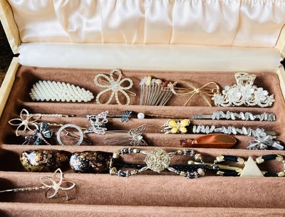 Lote de 22 pinzas para el pelo mariposa vintage y modernas tono dorado y plateado, alfiler, peine Foto 1 de 4