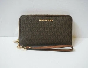 Michael Kors Travel Large Flat MF Phone Case Wristlet Women Wallet Brown - Picture 1 of 8