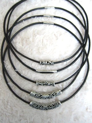 Collar colgante con cordón de cuero genuino para hombre/damas. Foto 1 de 2