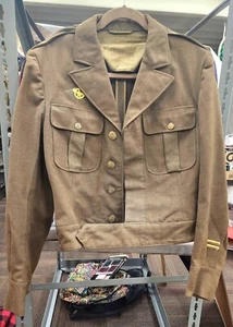 WWII Officer's Ike Jacket W/2 Theatre Made Bullion USAF Winged & Burma Patch - Picture 1 of 9