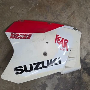 Suzuki GSX-R750 RH bottom cowl 94471-17C0 belly GSXR750 - Picture 1 of 3