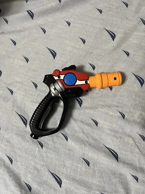 Disfraz Power Rangers RPM Ranger Rojo Nitro Blaster Prop Foto 1 de 2