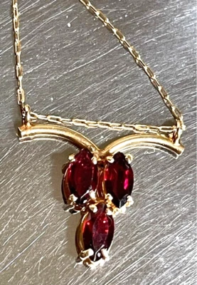 COLLAR ORO AMARILLO 14K Y GRANATE Foto 1 de 4