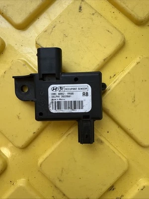 Módulo sensor ocupante asiento pasajero Hyundai Accent 2011-2014 88952-1R500 Foto 1 de 4