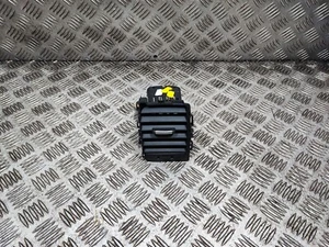 Renault Trafic MK3 2015-20 Vivaro B NV300 Dash Board Air Vent Central Left N/S - Picture 1 of 11