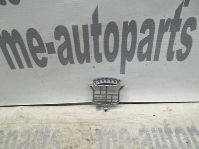 74-76 CADILLAC DEVILLE SKELETON HOOD ORNAMENT EMBLEM CREST WREATH CHROME VINTAGE Foto 1 de 4