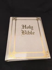 Vintage 1990 White Holy Bible King James Version Ferguson -Guiding Light Edition - Bild 1 von 9