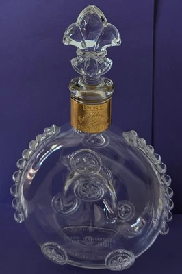 Пустая бутылка коньяка баккара Remy Martin Louis XIII б/у в отличном состоянии с подписью - Изображение 1 из 4