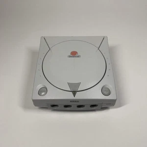 Console videogioco Sega Dreamcast rotta solo HKT-3020 PULSANTE ACCENSIONE DIFETTOSO - Foto 1 di 4