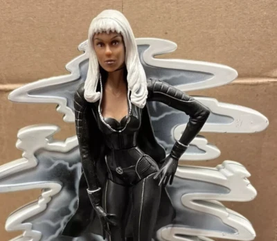 Figura Toy Biz X-Men: La Película Serie 1 Halle Berry as Storm 6" COMO NUEVA Foto 1 de 4