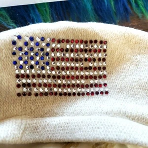 Wool Beret Cap Hat VTG White w US Flag 80s - Picture 1 of 3