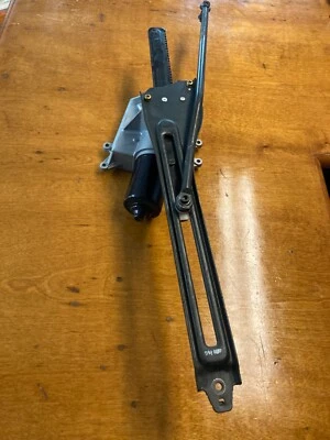 2004 -2010 Nissan Quest Power Lift porta traseira motor de tração 825801 5Z200 OEM - Imagem 1 de 4