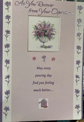 Tarjeta de felicitación a medida que te recuperas de tu operación, ponte bien Foto 1 de 4