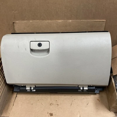 2010 2011 2012 2013 SUBARU Legacy Outback caixa de luvas e trava de alça fabricante de equipamento original 0059 - Imagem 1 de 4