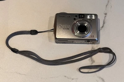 PENTAX Optio 430 RS compact digital camera with memory card - Image 1 of 4