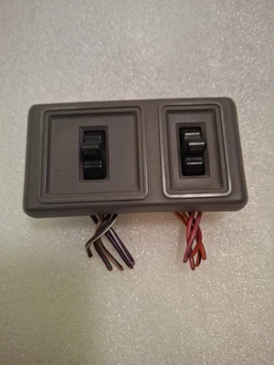 OEM 86-94 DODGE RAMCHARGER D150 D250 POWER WINDOW LOCK SWITCH RH PASSENGER  - Image 1 of 4