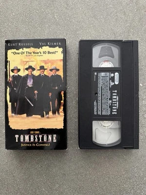Tombstone VHS 1994 Kurt Russell Val Kilmer Western Movie AZ Rated R Home Use - Imagem 1 de 3