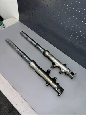 Suzuki GSXR600 2000 OEM SRAD horquilla delantera suspensión amortiguador horquilla 51130-34E00 018 Foto 1 de 4