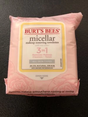 Toalhas removedoras de maquiagem micelar Burt's Bees com água de rosas (novas, 30 ct) - Imagem 1 de 4