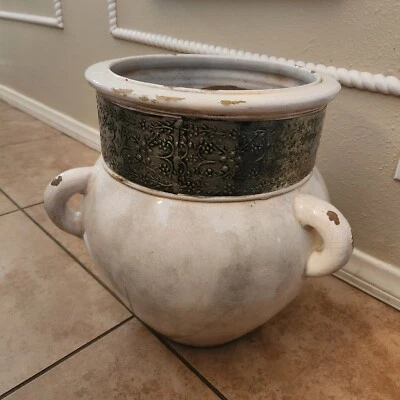 Jarrón Pottery Barn Toscana Terracota Cerámica Metal Puño 3 Mangos Urna Jarra Blanco Foto 1 de 4