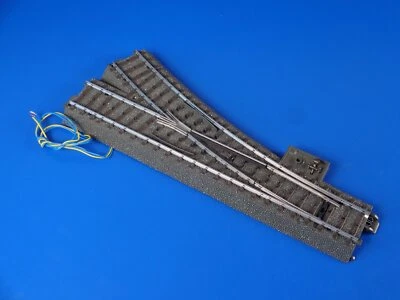 MARKLIN H0 - 24612 - Right Straight Turnout + 74490 Turnout Mechanism / C Track - Image 1 of 2