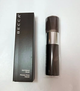 BECCA _ Soft Kabuki Brush _ Brand new / Box - Picture 1 of 3