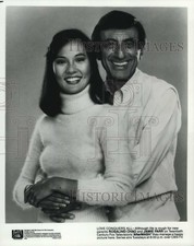 1984 Press Photo Actors Jamie Farr, Rosalind Chao star in AfterMash on CBS-TV.