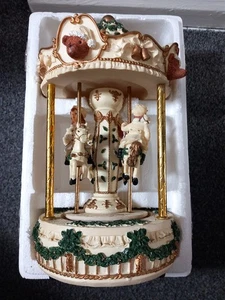 Vintage 1980er Regency Fine Arts Musical Kinder auf Karussell - Bild 1 von 10