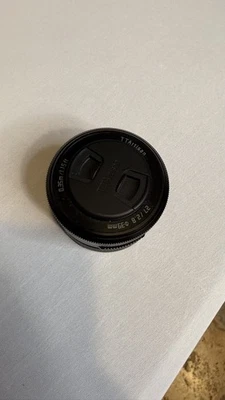 Lente TTArtisans 27 mm f/2,8 - Montura Sony E - Excelente Estado - Panqueque compacto Foto 1 de 3