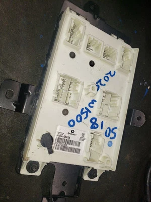 2020 RAM 1500 (NEW BODY) BODY CONTROL MODULE (BCM). PART NUMBER 68444252AE  - Image 1 of 4