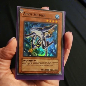Abyss Soldier - CMC-EN001 - Super Rare -HALO- Limited Edition YuGiOh - Picture 1 of 6
