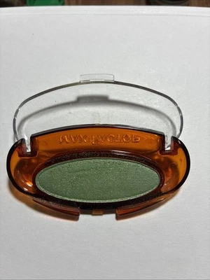 Vintage Max Factor Eye Shadow Maxi Satin Frost Shimmering Green- 10. - Image 1 of 4
