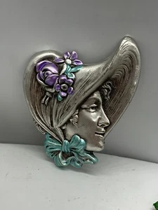 VINTAGE Southern Belle with Bonnet BROOCH PIN - Picture 1 of 3