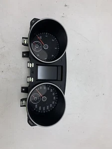 2010-2011 Volkswagen Jetta Cluster Speedometer OEM - Picture 1 of 8