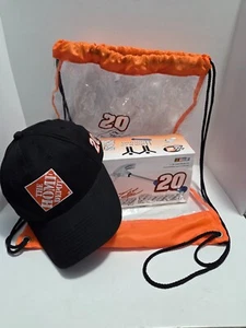 Tony Stewart #20 Home Depot 1:24 Car Hat & Bag Set NASCAR Action 1999 🏁 - Picture 1 of 19